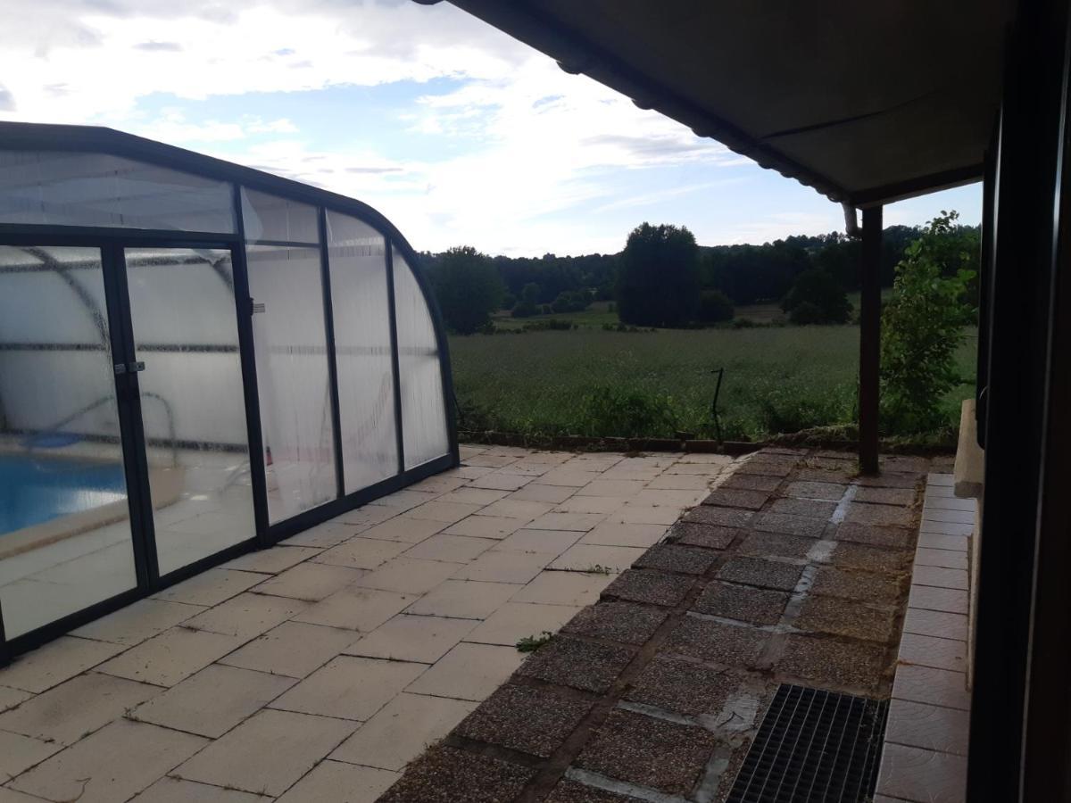 maison a la campagne avec piscine Flayat Esterno foto